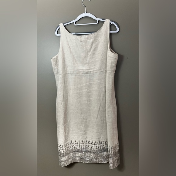 Beautiful Eileen Fisher linen embellished dress - Picture 2 of 6